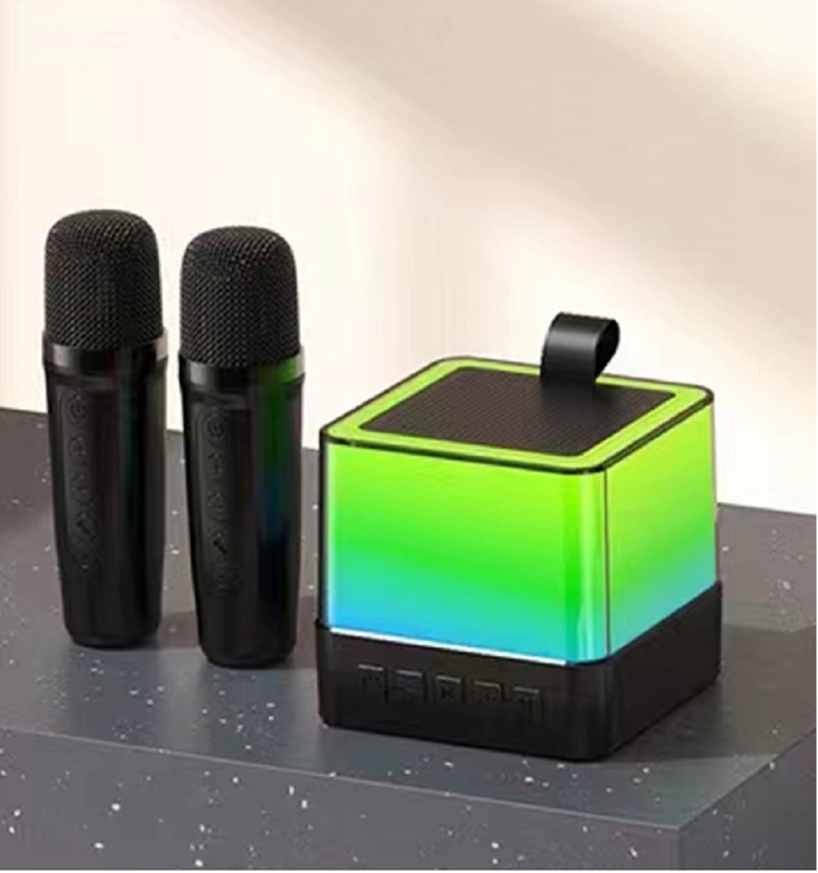 다채로운 LED 미니 큐브 스피커 89mm 음향 파티와 카라오케에 완벽합니다. 검은색/백색/핑크색